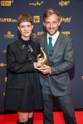 ABB GOLDEN HEN Liv Lisa Fries and Volker Bruch, winners of the Babylon Berlin Award, appeared on the red carpet with the Golden Hen at the 32nd Golden Hen Audience Award ceremony at the Neue Messe Leipzig on September 4, 2026, in Leipzig, Saxony, Germany