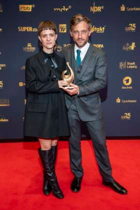 ABB GOLDEN HEN Liv Lisa Fries and Volker Bruch, winners of the Babylon Berlin Award, appeared on the red carpet with the Golden Hen at the 32nd Golden Hen Audience Award ceremony at the Neue Messe Leipzig on September 4, 2026, in Leipzig, Saxony, Germany