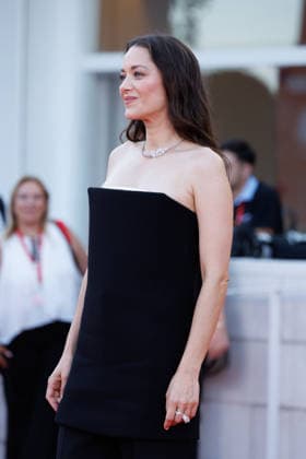 News - Mr. Nelson, Did You Kill People? Red Carpet - The 83rd Venice International Film Festival VENICE, ITALY - SEPTEMBER 04: Marion Cotillard attends the Mr. Nelson, Did You Kill People? Screening during the 83rd Venice International Film Festival at Sala Grande on September 04, 2026 in Venice, Italy. Photo: Cinzia Camela. Lido di Venezia Palazzo del Cinema Italy Copyright: xCinziaxCamelax xLiveMediax LPN_2642547