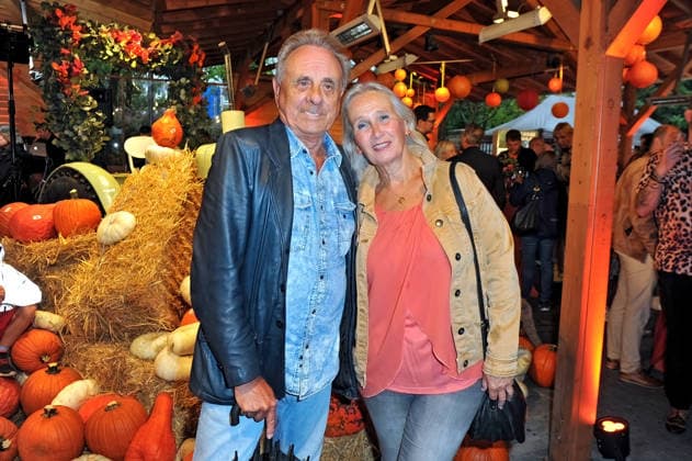 Pumpkin Night 2026: Ernst Erry Josef Stoklosa with his wife Maggie at Pumpkin Night 2026 on September 4, 2026, at the Gertrudenhof adventure farm in Hürth 20260904MWI145452