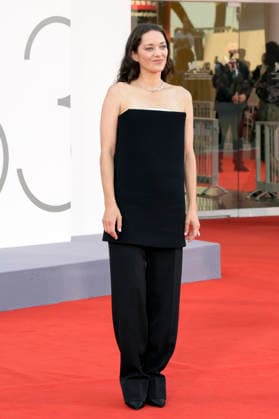 Marion Cotillard at the premiere of the film *Mr. Nelson, Did You Kill People? Nelson san, anata wa hito o koro shimashita ka* at the 2023 Venice Biennale—the 83rd Venice International Film Festival—at the Palazzo del Cinema in Venice, September 4, 2026 Foto:xA.xM.xTinghinox xFuturexImagex people_6824