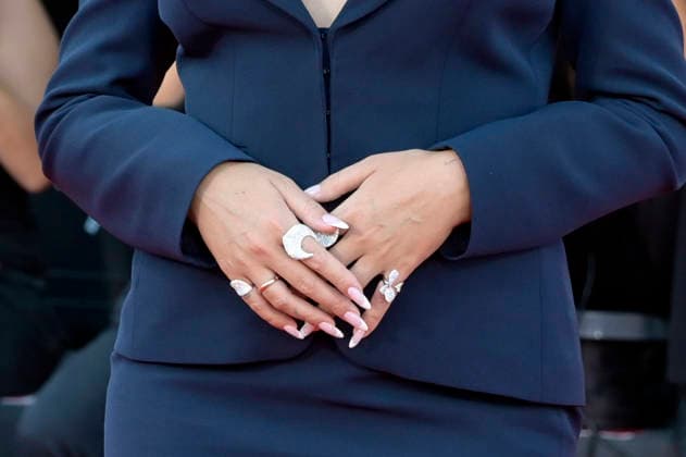 Georgina Rodriguez s hands at the premiere of the film *Mr. Nelson, Did You Kill People? Nelson san, anata wa hito o koro shimashita ka* at the 2023 Venice Biennale—the 83rd Venice International Film Festival—at the Palazzo del Cinema in Venice, September 4, 2026 Foto:xA.xM.xTinghinox xFuturexImagex people_6844