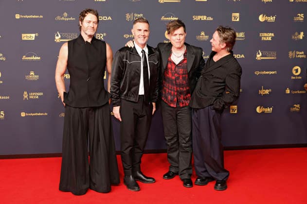 Howard Donald, Gary Barlow, and Mark Owen of Take That, along with Michael Patrick Kelly, at the 32nd Golden Hen Awards in 2026 at the Leipzig Trade Fair, September 4, 2026 Foto:xR.xStoffelsx xFuturexImagex henne_6559