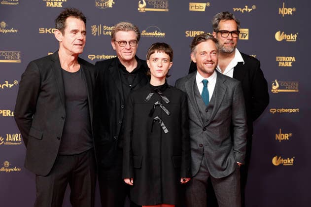 Tom Tykwer, Hendrik Handloegten, Liv Lisa Fries, Volker Bruch, and Achim von Borries at the 32nd Golden Hen Awards ceremony in 2026 at the Leipzig Trade Fair, September 4, 2026 Foto:xR.xStoffelsx xFuturexImagex henne_6602