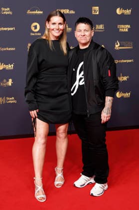 Kerstin Ott with her wife Karolina Köppen at the 32nd Golden Hen Awards ceremony in 2026 at the Leipzig Trade Fair, Leipzig, September 4, 2026 Foto:xR.xStoffelsx xFuturexImagex henne_6622