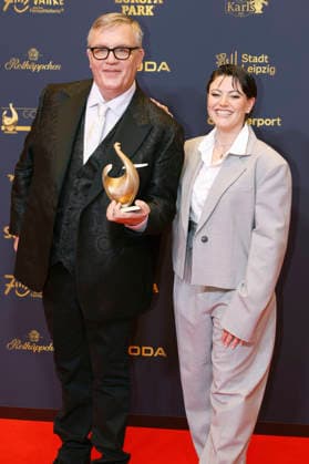Hape Kerkeling and Tahnee Schaffarczyk at the 32nd Golden Hen Awards ceremony in 2026 at the Leipzig Trade Fair, September 4, 2026 Foto:xR.xStoffelsx xFuturexImagex henne_6660