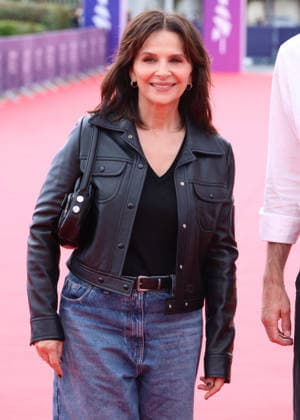 Juliette Binoche at the premiere of *Queen at Sea* (Competition) at the 52nd Deauville American Film Festival on September 5, 2026. Denis Guignebourg, Bestimage. Premiere of *Queen at Sea* (Competition) at the 52nd Deauville American Film Festival, September 5, 2026, Deauville, France  Copyright: xDenisxGuignebourgx xBestimagexDenisxGuignebourgx xBestimagex