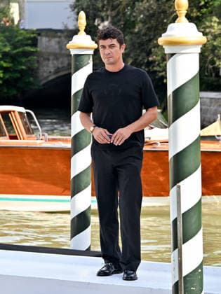IPA88138656 - Venice, 83rd Venice International Film Festival 2026 Day 4 Arrivals at the Excelsior Hotel™s pier Pictured: Riccardo Scamarcio  Copyright: xManuelexMangiarottix xPoolxPhotoxEventsx08x 88138656