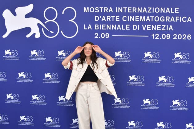 83rd Venice Film Festival Photocall with Marion Cotillard 83rd Venice Film Festival Venice International Film Festival Marion Cotillard attends the BIENNALE COLLEGE CINEMA 15th Edition photocall Photos by Thomas Bohlen Starface 459423 September 5, 2026 Venice Italy  Copyright: xThomasxBohlenx STAR_459423_001