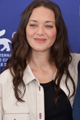 83rd Venice Film Festival Photocall with Marion Cotillard 83rd Venice Film Festival Venice International Film Festival Marion Cotillard attends the BIENNALE COLLEGE CINEMA 15th Edition photocall Photos by Thomas Bohlen Starface 459423 2026 09 05 Venice Italy  Copyright: xThomasxBohlenx STAR_459423_030
