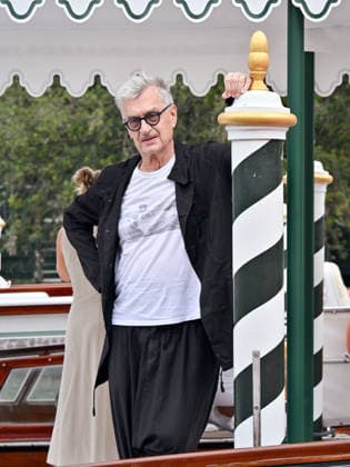 IPA88141221 - Venice, 83rd Venice International Film Festival 2026 - Day 4 - Arrivals at the Excelsior Hotel™s pier - Pictured: Wim Wenders  Copyright: xManuelexMangiarottix xPoolxPhotoxEventsx08x 88141221