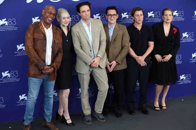 September 5, 2026, Venice Lido, Veneto, Italy: Cast and crew of whom ROBERT PATTINSON and PHOEBE BRIDGERS during the Primetime photocall at the 83rd Venice Film Festival at Sala Grande in Venice Lido, Italy Venice Lido Italy  - ZUMAc179 20260905_zep_c179_014 Copyright: xMickaelxChavetx