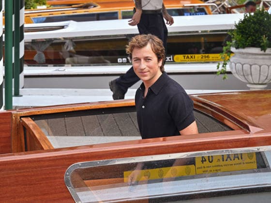 IPA88142723 - Venice, 83rd Venice International Film Festival 2026 - Day 4 - Arrivals at the Excelsior Hotel™s pier - Pictured: Skyler Gisondo  Copyright: xManuelexMangiarottix xPoolxPhotoxEventsx08x 88142723