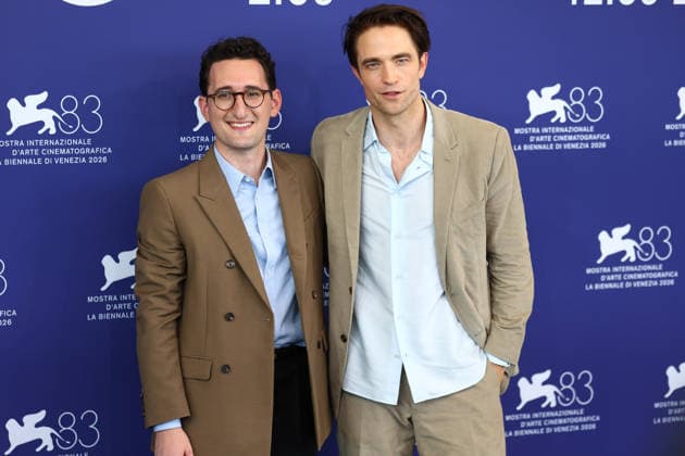 September 5, 2026, Venice Lido, Veneto, Italy: American filmmaker LANCE OPPENHEIM and his star ROBERT PATTINSON during the Primetime photocall at the 83rd Venice Film Festival at Sala Grande in Venice Lido, Italy Venice Lido Italy  - ZUMAc179 20260905_zep_c179_039 Copyright: xMickaelxChavetx