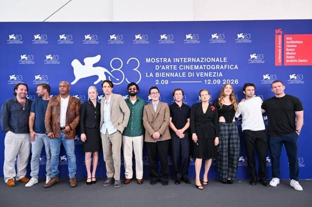 September 5, 2026, Venice, Rome, Italy: Bokeem Woodbine, Phoebe Bridgers, Robert Pattinson, Ajon Singh, Lance Oppenheim, Skyler Gisondo, and Merritt Wever during the photocall for the film Primetime, 83rd Venice International Film Festival, Venice, September 5, 2026 Venice Italy  - ZUMAa289 20260905_zia_a289_053 Copyright: xMariaxLauraxAntonellix xAgfx