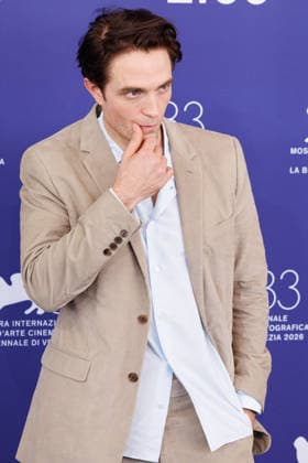 News - Primetime Photocall - The 83rd Venice International Film Festival VENICE, ITALY - SEPTEMBER 05: Robert Pattinson attends the Primetime Photocall during the 83rd Venice International Film Festival at Palazzo del Casino on September 05, 2026 in Venice, Italy. Photo: Cinzia Camela. Lido di Venezia Palazzo del Casino Italy Copyright: xCinziaxCamelax xLiveMediax LPN_2644066