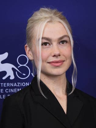IPA88144264 - Venice, 83rd Venice International Film Festival 2026 - Day 4 - PRIMETIME photocall - Pictured: Phoebe Bridgers  Copyright: xAlbertoxTerenghix xPoolxPhotoxEventsx08x 88144264
