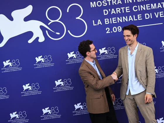 IPA88144336 - Venice, 83rd Venice International Film Festival 2026 - Day 4 - PRIMETIME photocall - Pictured: Lance Oppenheim, Robert Pattinson  Copyright: xAlbertoxTerenghix xPoolxPhotoxEventsx08x 88144336