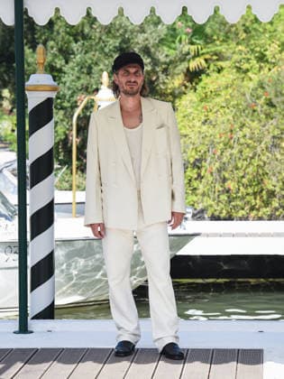 IPA88145736 - Venice, 83rd Venice International Film Festival 2026 - Day 4 - Arrivals at the Excelsior Hotel™s pier - Pictured: Luca Marinelli,  Copyright: xFrancescaxViecelix xFrancescaxViecelix 88145736