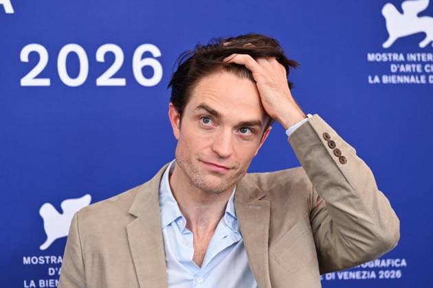 September 5, 2026, Venice, Rome, Italy: Robert Pattinson during the photocall for the film Primetime, 83rd Venice International Film Festival, Venice, September 5, 2026 Venice Italy  - ZUMAa289 20260905_zia_a289_080 Copyright: xMariaxLauraxAntonellix xAgfx
