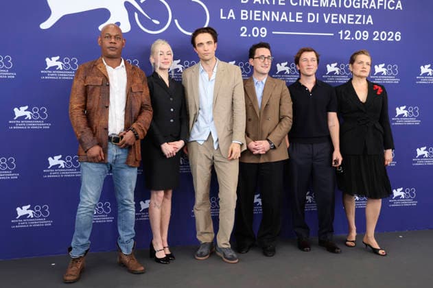 Bokeem Woodbine, Phoebe Bridgers, Robert Pattinson, Lance Oppenheim, Skyler Gisondo, and Merritt Wever at the photocall for the film *Primetime* at the 2026 Venice Biennale—the 83rd Venice International Film Festival—at the Palazzo del Casino in Venice, September 5, 2026 Foto:xD.xBedrosianx xFuturexImagex primetime_6893