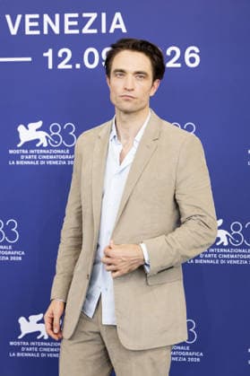 Primetime Photocall - The 83rd Venice International Film Festival VENICE, ITALY - SEPTEMBER 05: Robert Pattinson attends the Primetime Photocall during the 83rd Venice International Film Festival at Palazzo del Casino on September 05, 2026 in Venice, Italy. Primo Barol Anadolu Venice Italy. Editorial use only. Please get in touch for any other usage.  Copyright: x2026xAnadoluxPrimoxBarolx