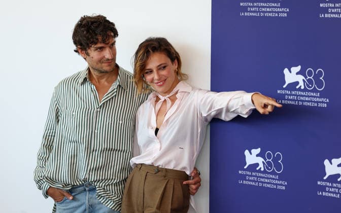 (260905) -- VENICE, Sept. 5, 2026 -- Actor Louis Garrel (L) and actress Jasmine Trinca pose during the photocall for the film It Will Happen Tonight at the 83rd Venice International Film Festival in Venice, Italy, Sept. 5, 2026. ) ITALY-VENICE-FILM FESTIVAL-IT WILL HAPPEN TONIGHT-PHOTOCALL WangxKaiyan 