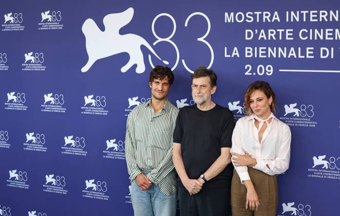 (260905) -- VENICE, Sept. 5, 2026 -- Actor Louis Garrel (L), director Nanni Moretti (C) and actress Jasmine Trinca pose during the photocall for the film It Will Happen Tonight at the 83rd Venice International Film Festival in Venice, Italy, Sept. 5, 2026. ) ITALY-VENICE-FILM FESTIVAL-IT WILL HAPPEN TONIGHT-PHOTOCALL WangxKaiyan 