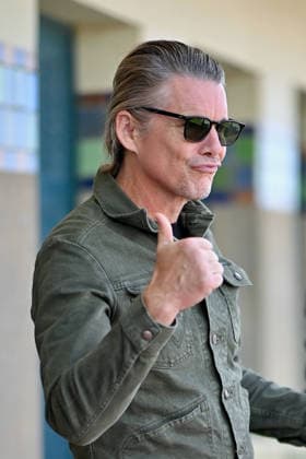 Deauville Ethan Hawke Photocall FC Ethan Hawke poses for the photographers after he unveiled his cabin sign as a tribute for her career along the Promenade des Planches at the 52nd Deauville American Film Festival on September 05, 2026 in Deauville, France. Photo by Franck Castel ABACAPRESS.COM Deauville  Copyright: xCastelxFranck ABACAx