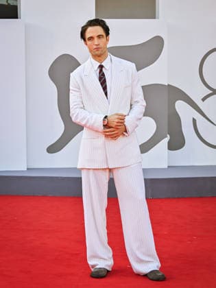 IPA88150259 - Venice, 83rd Venice International Film Festival 2026 - Night 4 - Primetime Red Carpet - Pictured: Robert Pattinson  Copyright: xManuelexMangiarottix xPoolxPhotoxEventsx08x 88150259