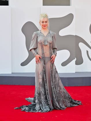 IPA88150196 - Venice, 83rd Venice International Film Festival 2026 - Night 4. Red carpet for the film Primetime. Pictured: Phoebe Bridgers  Copyright: xManuelexMangiarottix xPoolxPhotoxEventsx08x 88150196