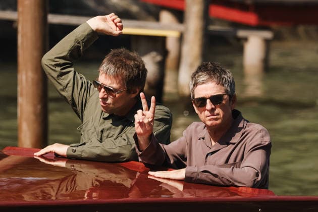 IPA88150610 - Venice: The cast arrives at the photocall for the press conference for the film Oasis: Don t Look Back In Anger during the 83rd Venice International Film Festival at the Palazzo del CasinÃ². Pictured: Liam Gallagher and Noel Gallagher  Copyright: xAlessandroxBremecx xx 88150610
