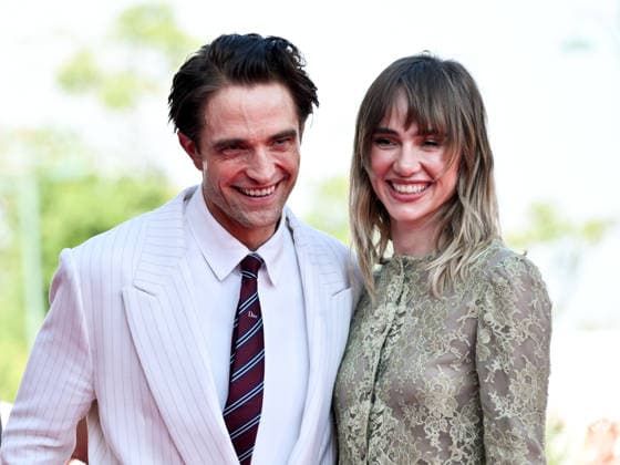 IPA88152143 - Venice, 83rd Venice International Film Festival 2026 - Night 4. Red carpet for the film Primetime. Pictured: Robert Pattinson, Suki Waterhouse  Copyright: xSimonexComix xPoolxPhotoxEventsx08x 88152143