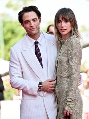 IPA88152161 - Venice, 83rd Venice International Film Festival 2026 - Night 4. Red Carpet for the film Primetime. Pictured: Robert Pattinson, Suki Waterhouse  Copyright: xSimonexComix xPoolxPhotoxEventsx08x 88152161