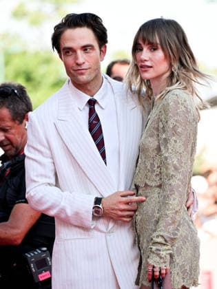IPA88152154 - Venice, 83rd Venice International Film Festival 2026 - Night 4. Red carpet for the film Primetime. Pictured: Robert Pattinson, Suki Waterhouse  Copyright: xSimonexComix xPoolxPhotoxEventsx08x 88152154