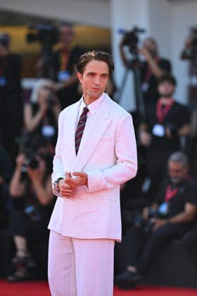 Robert Pattinson at the premiere of *Primetime* during the 83rd Venice International Film Festival (Mostra) in Venice, Italy, on September 5, 2026. Pierre Perusseau, Bestimage. Robert Pattinson waits for the *Primetime* screening during the 83rd Venice International Film Festival at the Sala Grande on September 5, 2026, in Venice, Italy. Venice, Italy  Copyright: xPierrexPerusseaux xBestimagexPierrexPerusseaux xBestimagex