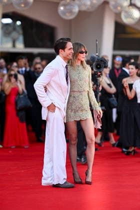 Robert Pattinson and his girlfriend Suki Waterhouse at the premiere of *Primetime* during the 83rd Venice International Film Festival (Mostra) in Venice, Italy, on September 5, 2026. Pierre Perusseau, Bestimage. Robert Pattinson and Suki Waterhouse attend the *Primetime* screening during the 83rd Venice International Film Festival at the Sala Grande on September 5, 2026, in Venice, Italy. Venice, Italy  Copyright: xPierrexPerusseaux xBestimagexPierrexPerusseaux xBestimagex