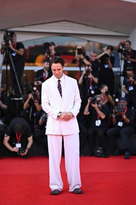 Robert Pattinson at the premiere of *Primetime* during the 83rd Venice International Film Festival (Mostra) in Venice, Italy, on September 5, 2026. Pierre Perusseau, Bestimage. Robert Pattinson waits for the *Primetime* screening during the 83rd Venice International Film Festival at the Sala Grande on September 5, 2026, in Venice, Italy. Venice, Italy  Copyright: xPierrexPerusseaux xBestimagexPierrexPerusseaux xBestimagex