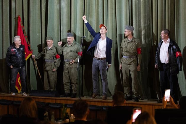 September 5, 2026, Film Premiere, Maske auf Genossen Show at the film premiere, featuring, among others, Martin Semmelrogge as Mr. Glück, the pharmacist (far left), and Michael Ransburg as Dr. Leisewitz in a blue suit; Markneukirchen Harmonie Lichtspiele, Saxony, Germany