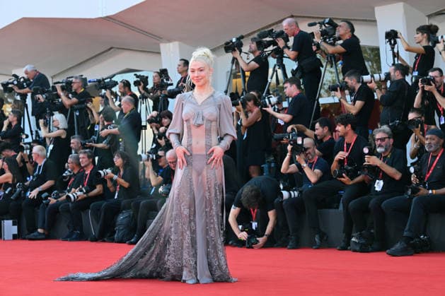September 5, 2026, Venice, Rome, Italy: Phoebe Bridgers on the red carpet for the film Primetime, 83rd Venice International Film Festival, Venice, September 5, 2026 Venice Italy  - ZUMAa289 20260905_zia_a289_345 Copyright: xMlax xAgfx