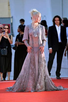 Phoebe Bridgers at the premiere of the film *Primetime* at the 2023 Venice Biennale—the 83rd Venice International Film Festival—at the Palazzo del Cinema in Venice, September 5, 2026 Foto:xD.xBedrosianx xFuturexImagex priemtime_prem_6909
