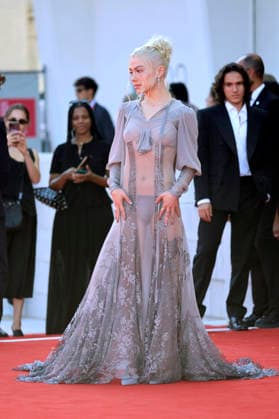 Phoebe Bridgers at the premiere of the film *Primetime* at the 2023 Venice Biennale—the 83rd Venice International Film Festival—at the Palazzo del Cinema in Venice, September 5, 2026 Foto:xD.xBedrosianx xFuturexImagex priemtime_prem_6910