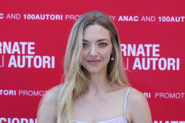 Entertainment Bilder des Tages Venice 2026 Miu Miu Women s Tales NB Amanda Seyfried attending the Miu Miu Women s Tales Photocall as part of the 83th Venice International Film Festival at the Lido in Venice, Italy on September 05, 2026. Photo by Nasser Berzane ABACAPRESS.COM Venice Italy  Copyright: xBerzanexNasser ABACAx