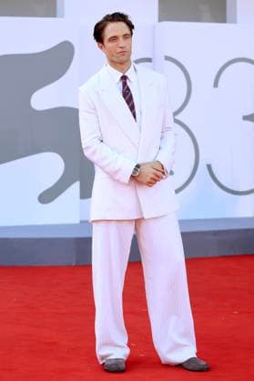 Robert Pattinson at the premiere of the film *Primetime* at the 2023 Venice Biennale—the 83rd Venice International Film Festival—at the Palazzo del Cinema in Venice, September 5, 2026 Foto:xD.xBedrosianx xFuturexImagex priemtime_prem_6972