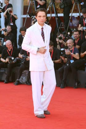 Robert Pattinson at the premiere of the film *Primetime* at the 2023 Venice Biennale—the 83rd Venice International Film Festival—at the Palazzo del Cinema in Venice, September 5, 2026 Foto:xD.xBedrosianx xFuturexImagex priemtime_prem_6961