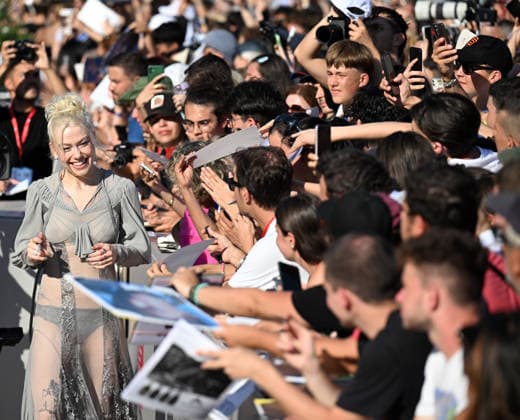 Primetime screening during the 83rd Venice International Film Festival at Sala Grande Featuring: Phoebe Bridges Where: Venice, Italy When: 05 Sep 2026 Credit: Cover Images EDITORIAL USE ONLY. NOT FOR USE BY NEWSPAPERS BASED IN THE UK. Copyright: xx coverimg55983083