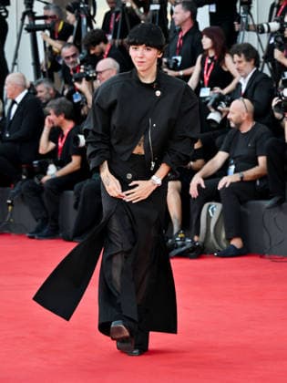 IPA88153610 - Venice, 83rd Venice International Film Festival 2026 - Night 4 - Red Carpet for the film SuccederÃ Questa Notte. Pictured: Ariete, the stage name of Arianna Del Giaccio  Copyright: xSimonexComix xPoolxPhotoxEventsx08x 88153610