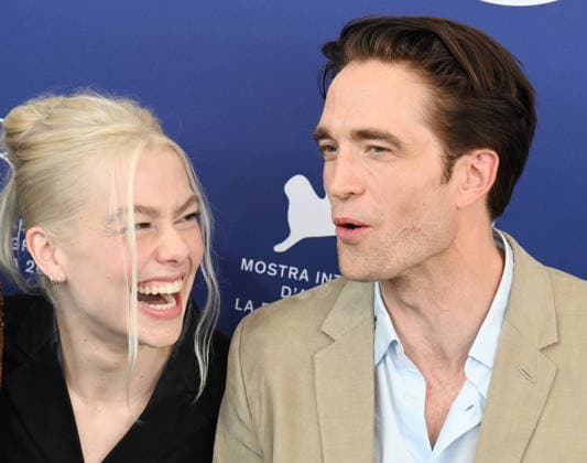 Cast at Primetime Photocall during the 83rd Venice International Film Festival at Palazzo del Casino Featuring: Phoebe Bridges and Robert Pattinson Where: Venice, Italy When: 05 Sep 2026 Credit: Cover Images EDITORIAL USE ONLY. NOT FOR USE BY NEWSPAPERS BASED IN THE UK. Copyright: xx coverimg55983142
