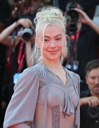 Red Carpet for the film Primetime at the 2026 Venice Film Festival Red Carpet for the film Primetime at the 2026 Venice Film Festival. 05 Sep 2026 Pictured: Phoebe Bridgers.  Copyright: xThexMegaxAgencyxMEGAx