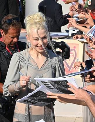 Red Carpet for the film Primetime at the 2026 Venice Film Festival Red Carpet for the film Primetime at the 2026 Venice Film Festival. 05 Sep 2026 Pictured: Phoebe Bridgers.  Copyright: xThexMegaxAgencyxMEGAx